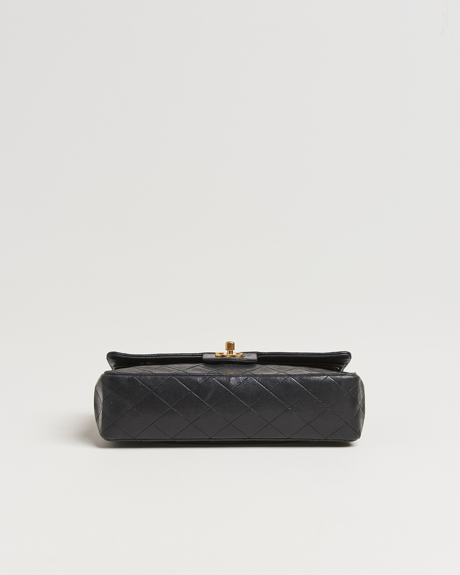 Mies | Chanel Pre-Owned Classic Medium Double Flap Bag Lambskin Black | Chanel Pre-Owned | Classic Medium Double Flap Bag Lambskin Black