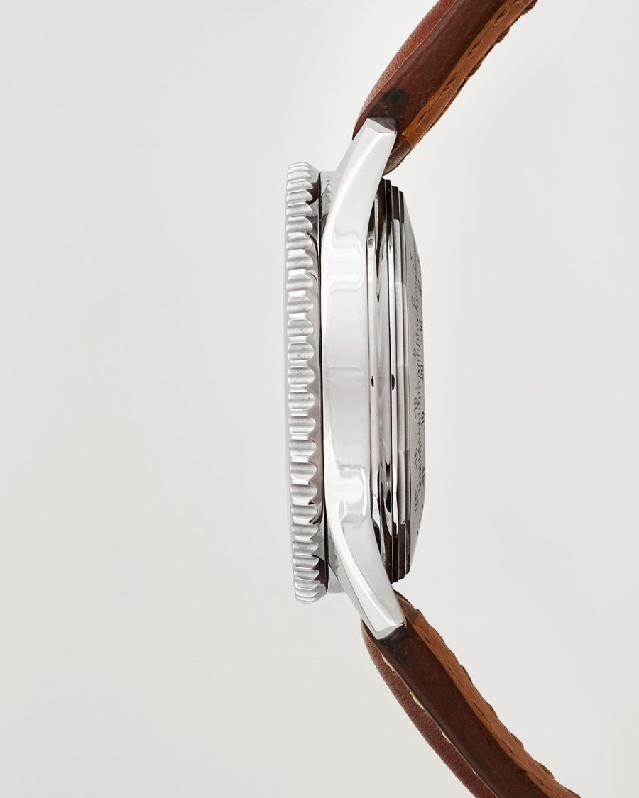 Mies | Breitling Pre-Owned Navitimer 01 | Breitling Pre-Owned | Navitimer 01