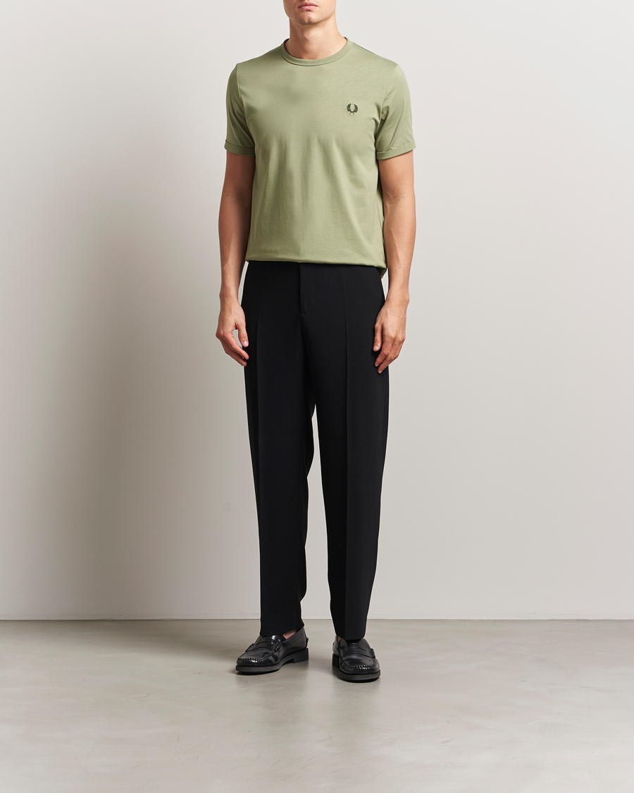 Mies | T-paidat | Fred Perry | Ringer T-Shirt Olive Mint