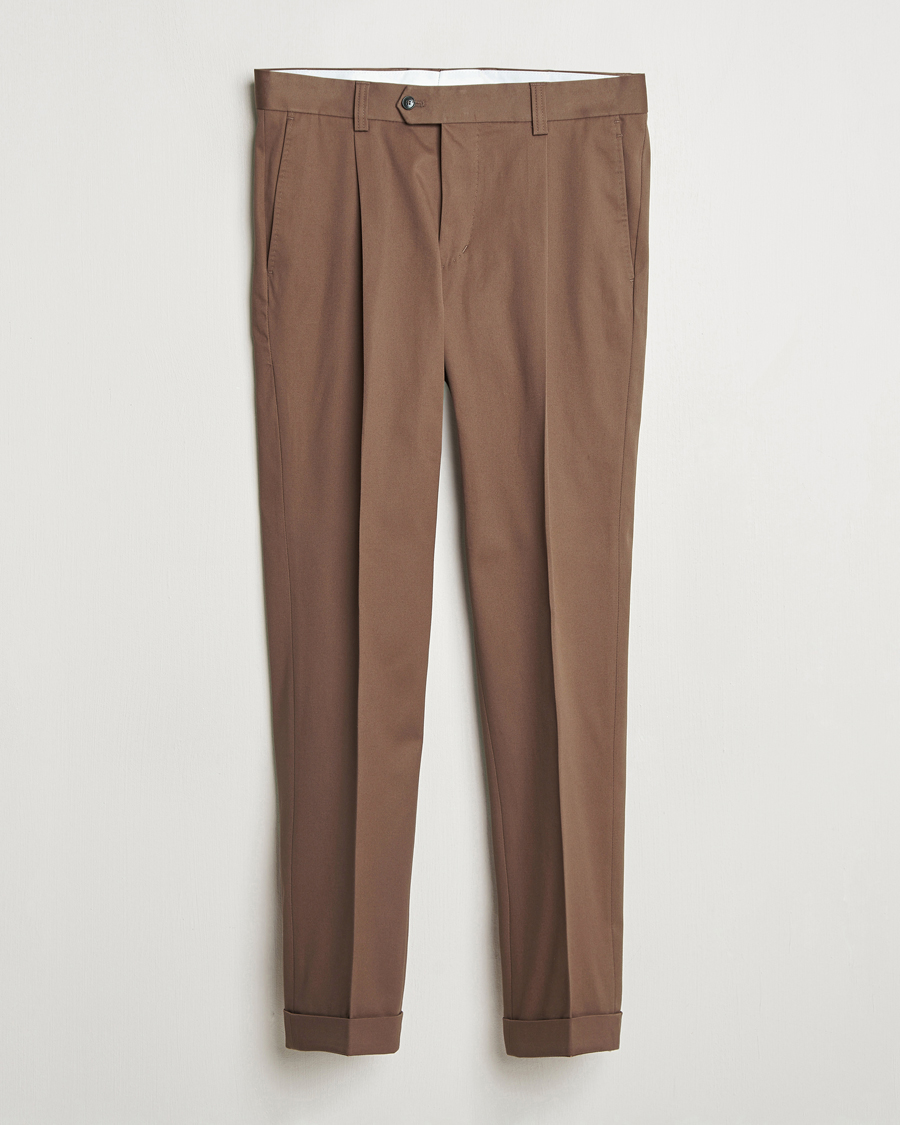 Mies | Housut | Tiger of Sweden | Tenuta Pleated Cotton Trousers Warm Brown