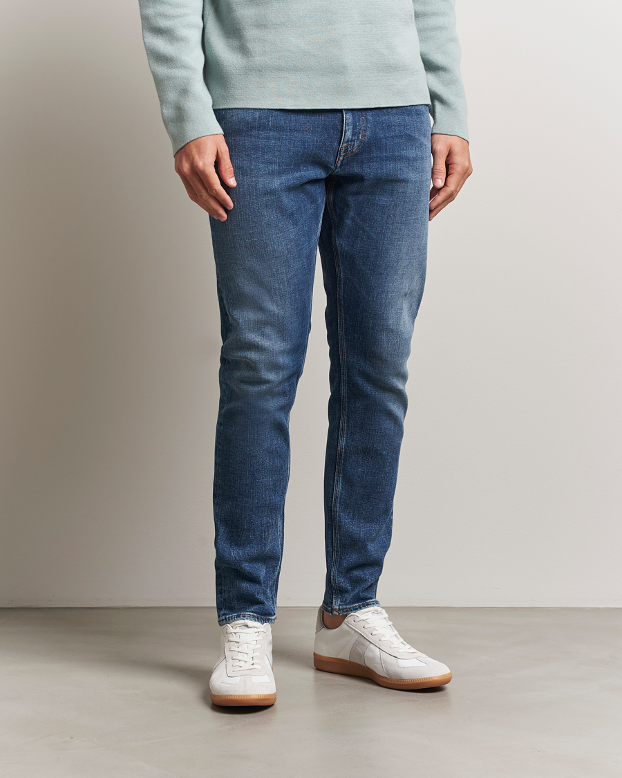 Mies | Farkut | Tiger of Sweden | Evolve Jeans Medium Blue