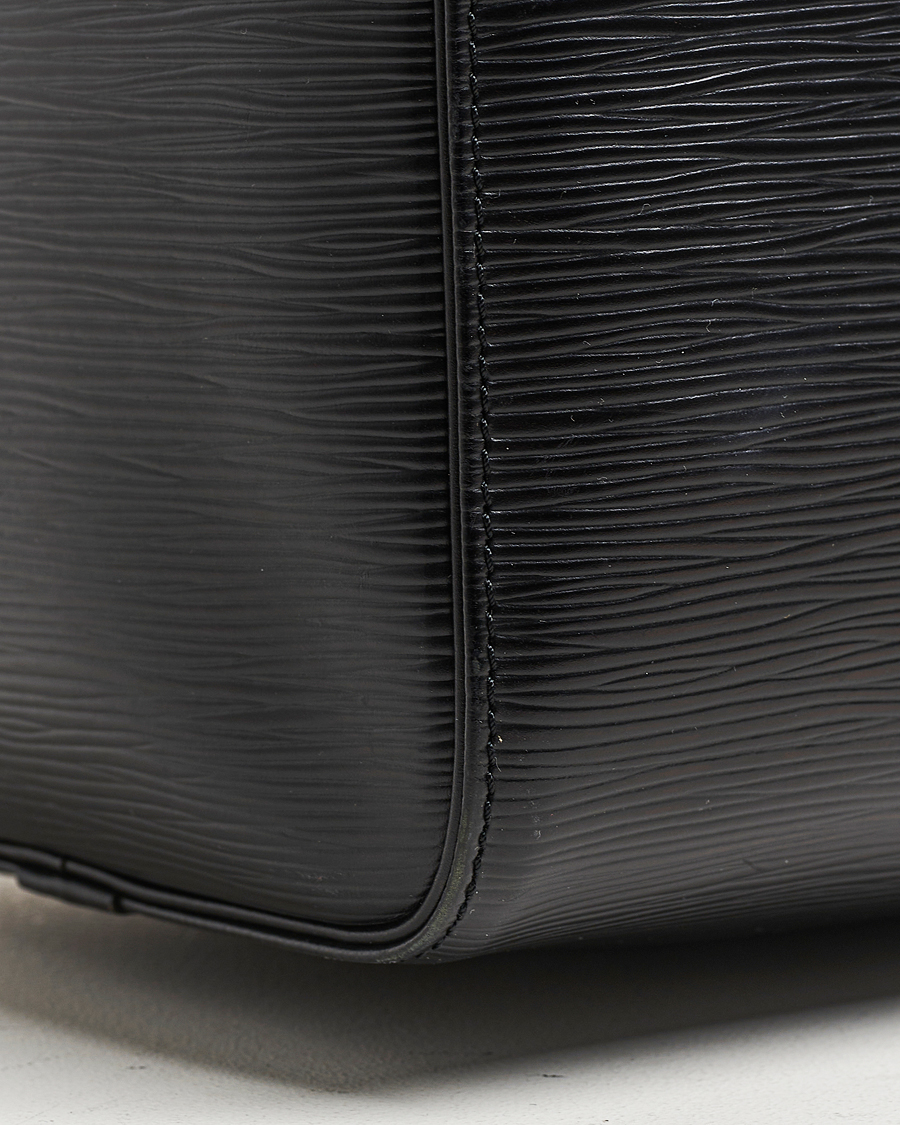 Mies | Louis Vuitton Pre-Owned Speedy 30 Epi Leather Handbag Black | Louis Vuitton Pre-Owned | Speedy 30 Epi Leather Handbag Black