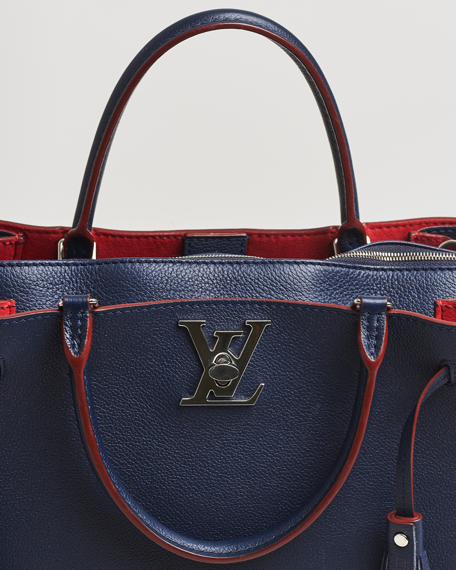 Mies | Louis Vuitton Pre-Owned LockMeTo Handbag Calfskin Navy | Louis Vuitton Pre-Owned | LockMeTo Handbag Calfskin Navy