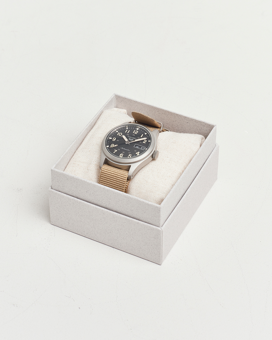 Mies | Seiko 5 Sports Automatic Nato 40mm Black Dial | Seiko | 5 Sports Automatic Nato 40mm Black Dial