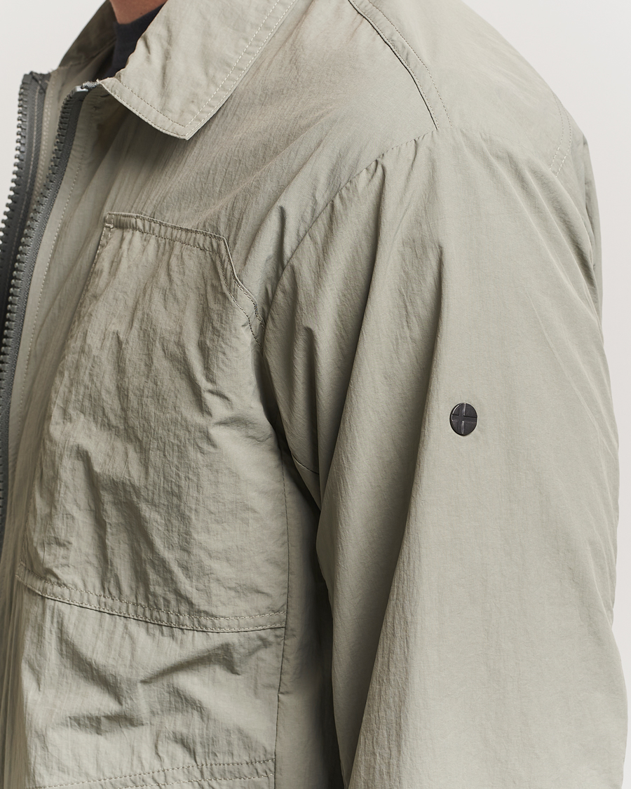 Mies | Takit | Scandinavian Edition | Motion Packable Jacket Green