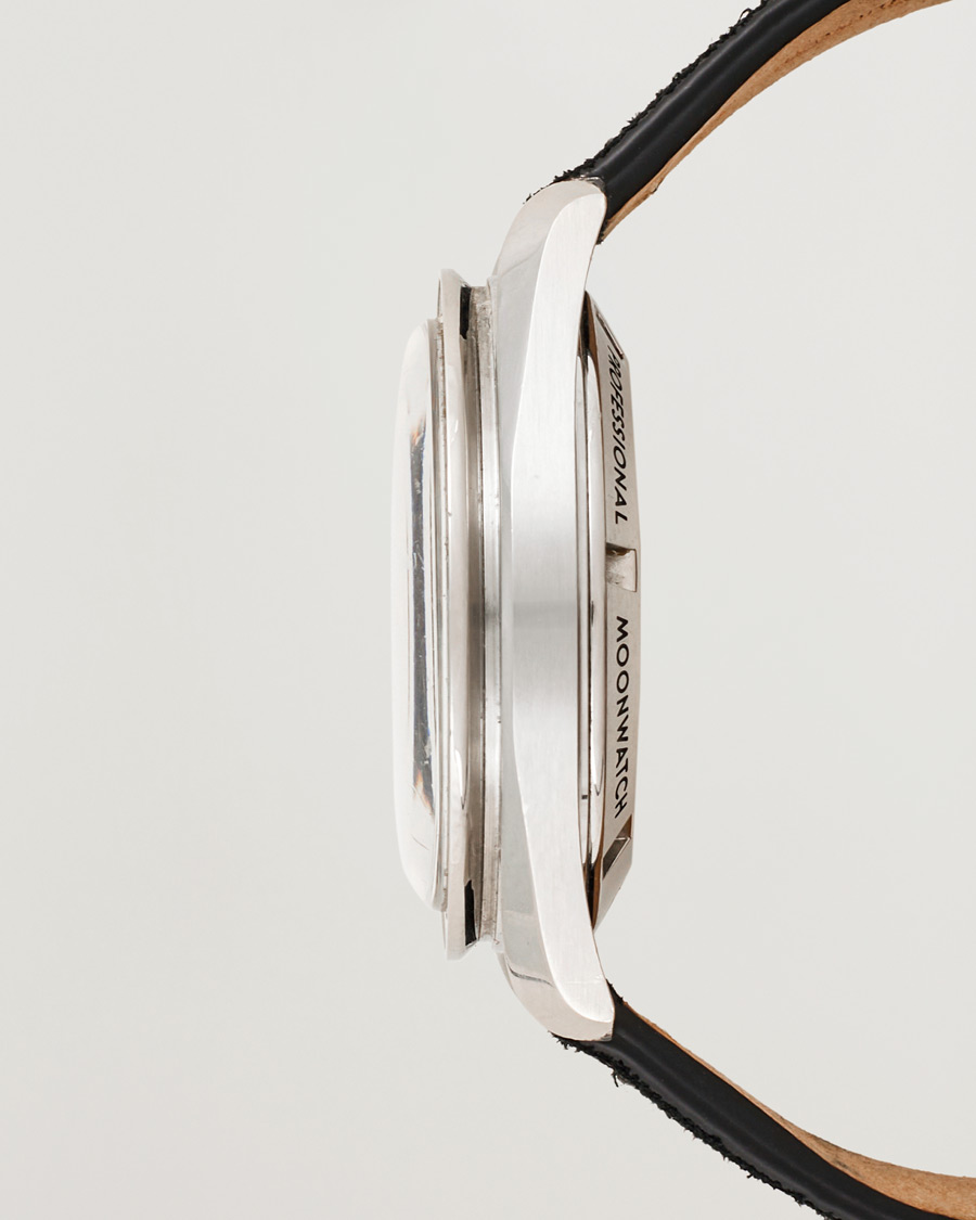 Mies | Omega Pre-Owned Speedmaster Professional Moonwatch | Omega Pre-Owned | Speedmaster Professional Moonwatch