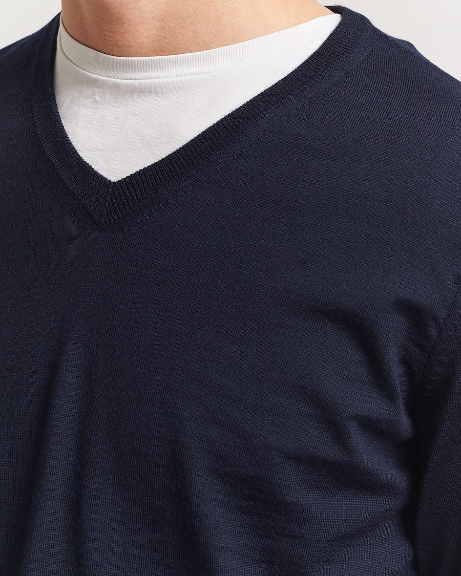 Mies | Puserot | BOSS BLACK | Melba Wool V-Neck Pullover Dark Blue