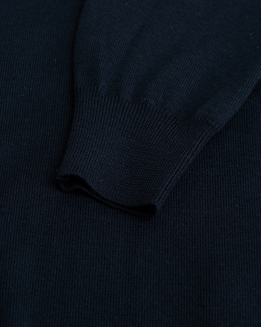 Mies | Puserot | Pre-owned | Gran Sasso Mock Neck Navy